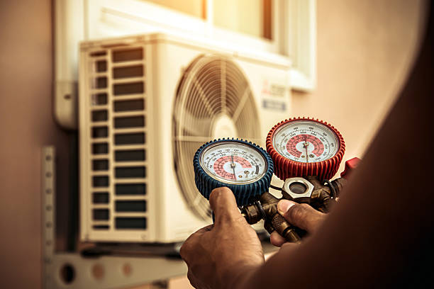 Professional Heat Pump Repair technician working in Richmond, IN
